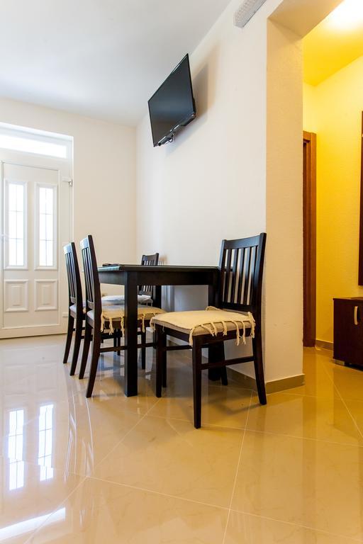 Apartments Ljubica Херцег-Нови Номер фото
