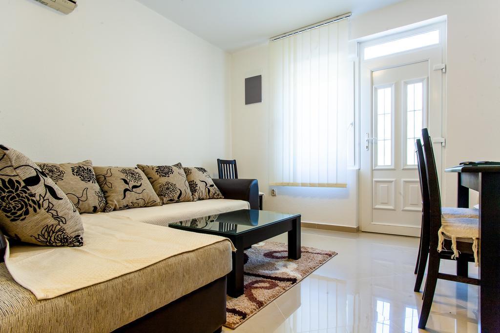 Apartments Ljubica Херцег-Нови Номер фото